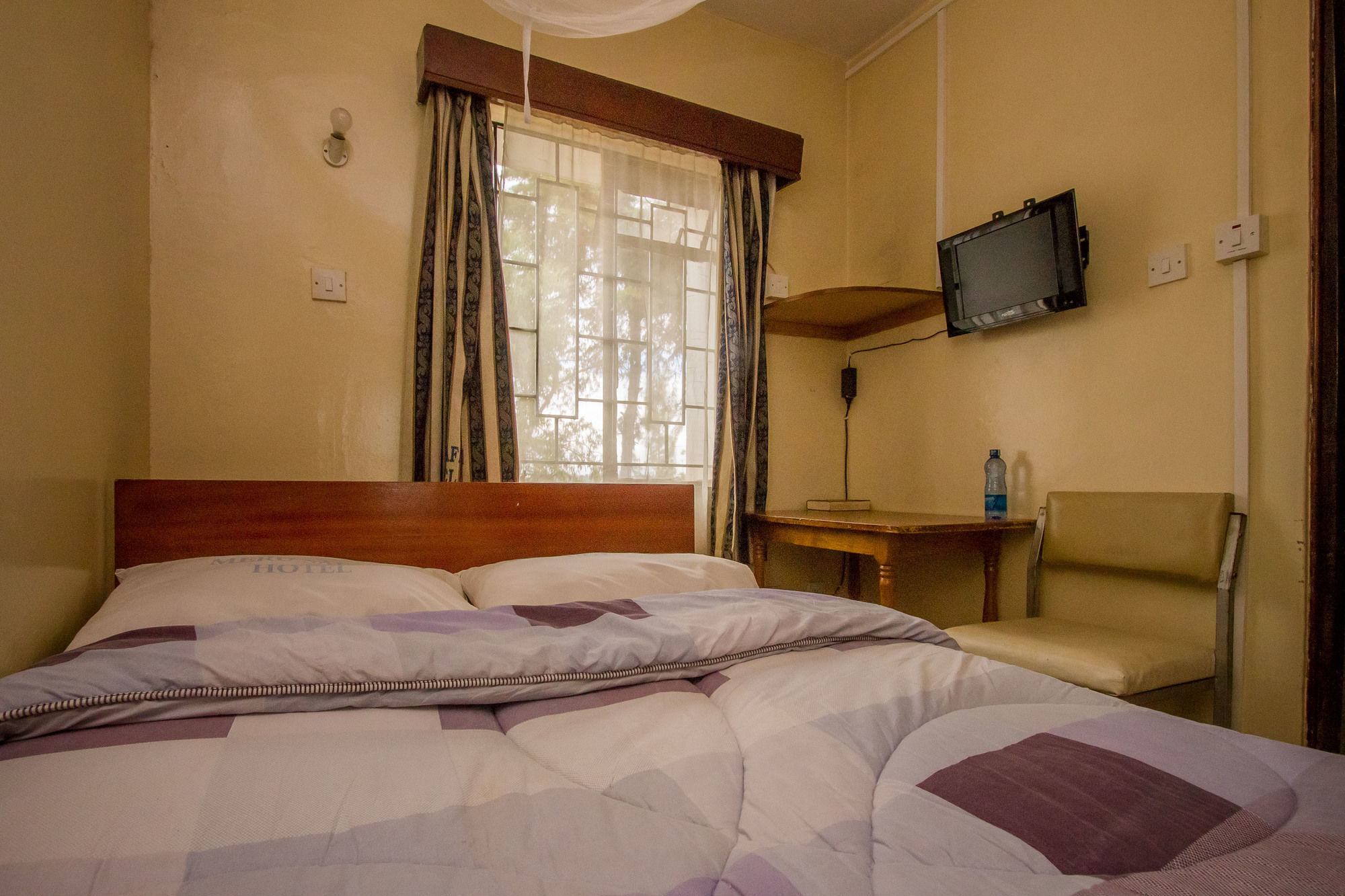 Meru Safari Hotel Exterior foto